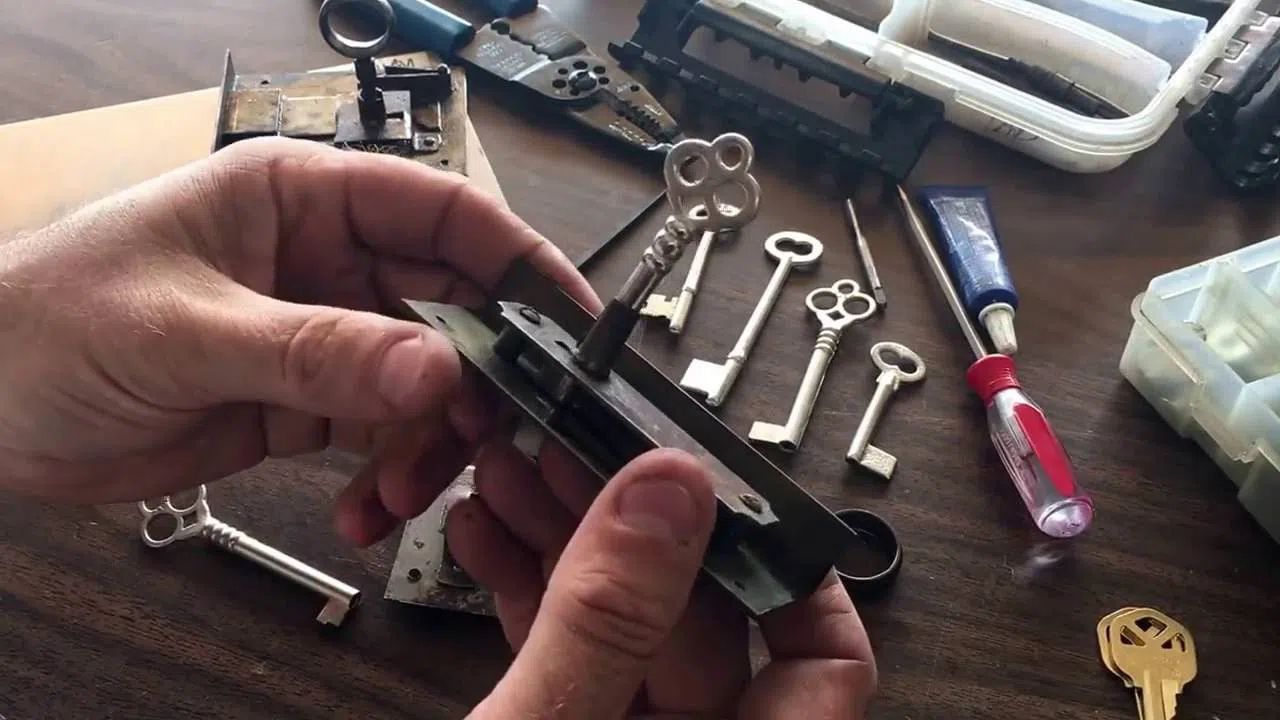  Denver Neighborhood Locksmith Denver, CO 303-357-8307